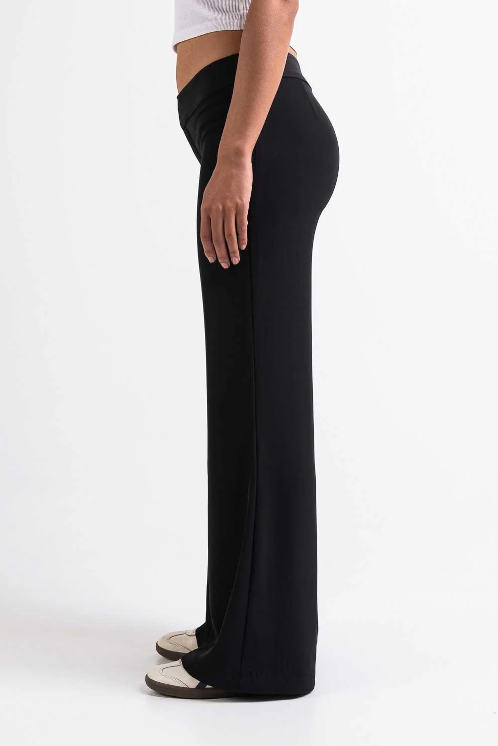 Leia 01Low Flared Kostymbyxor - Black - Image 6