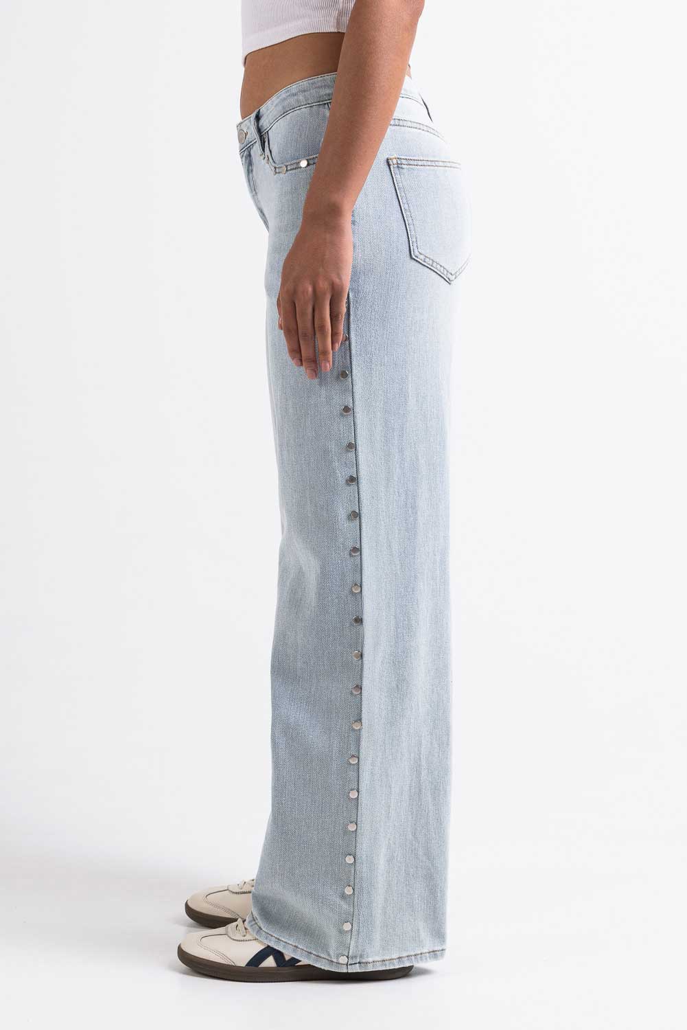Mikka 03Mid Vida Jeans - Bleach Blue Rivets - Image 5