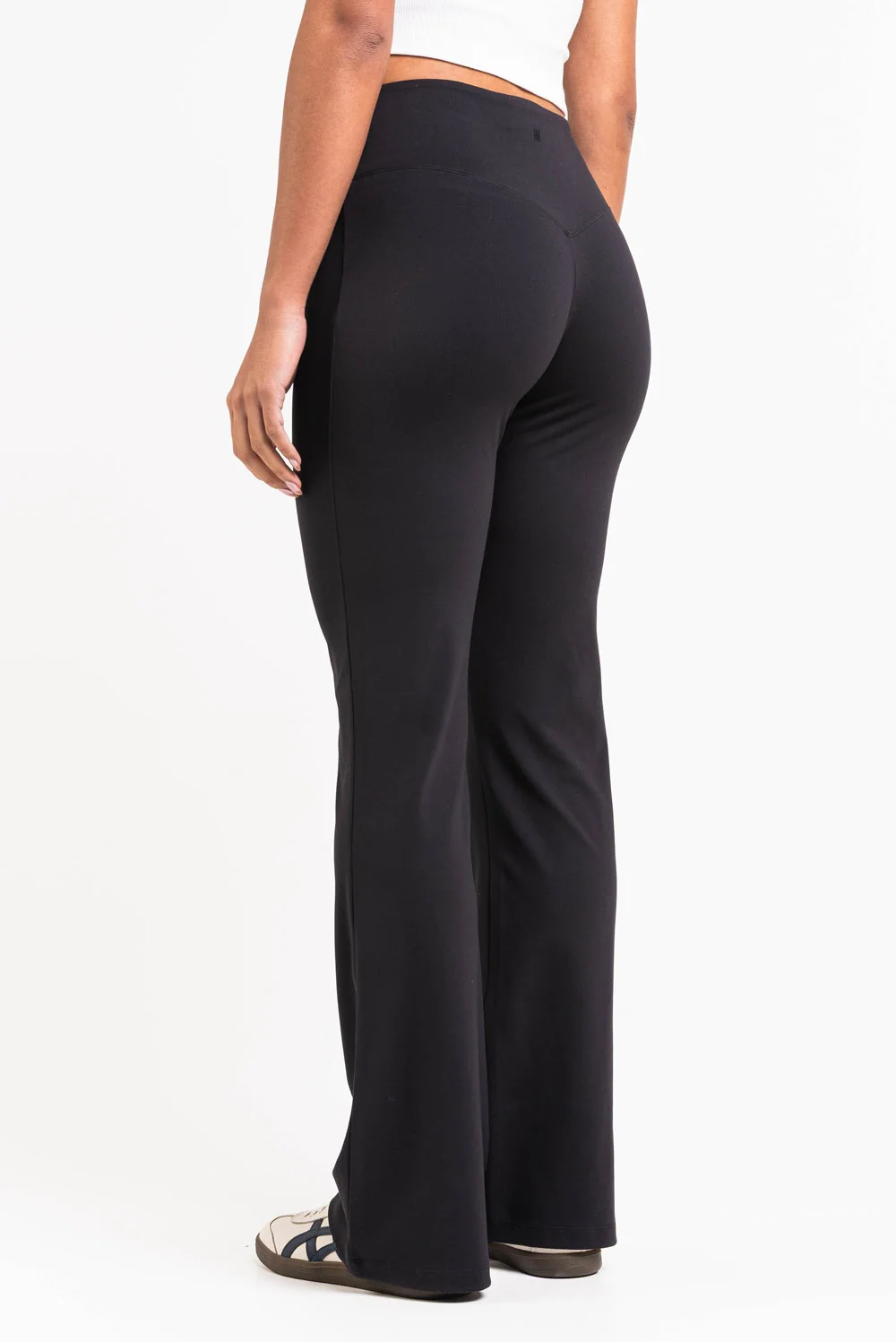 Siri 01Mid ActiveFlex Bootcut Byxor - Black - Image 7